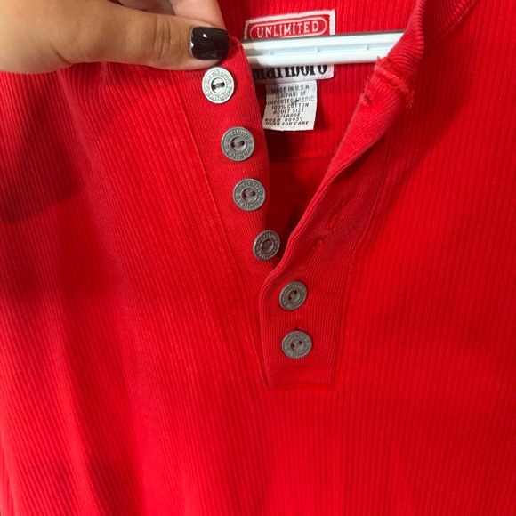 100% cotton long sleeve light weight sweater/shirt Red Marlboro xl Vintage - Picture 3 of 8